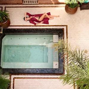 2* Riad Dar Amanza En Exclusivite Avec 4 Au Coeur De La Medina